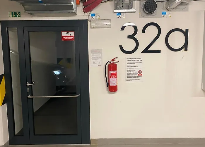 شقة Holesovice Parking